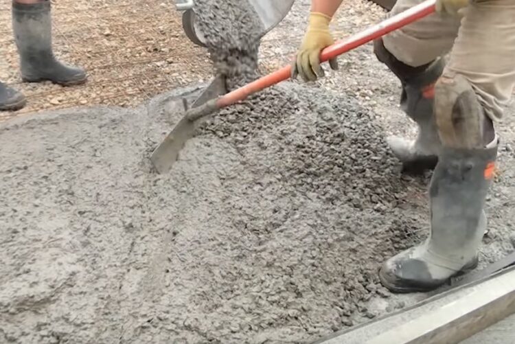 betonowy podjazd do domu