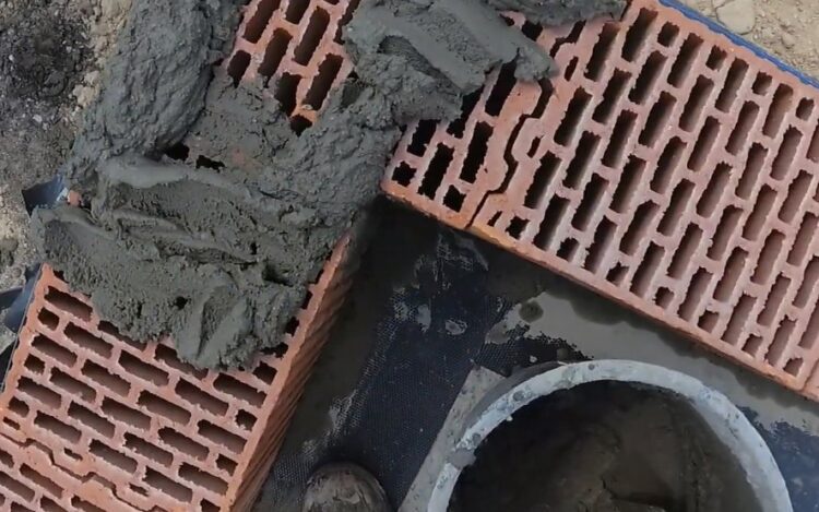 pustak ceramiczny murowany zaprawą klasyczną