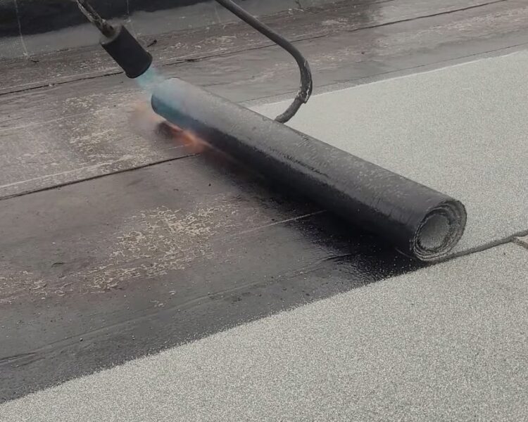 odpowiednie podgrzanie papy zapewnia pełną szczelność